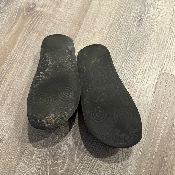 Gucci pink and green floral slides womens size 37 fits 7-7.5 - Picture 2 of 5